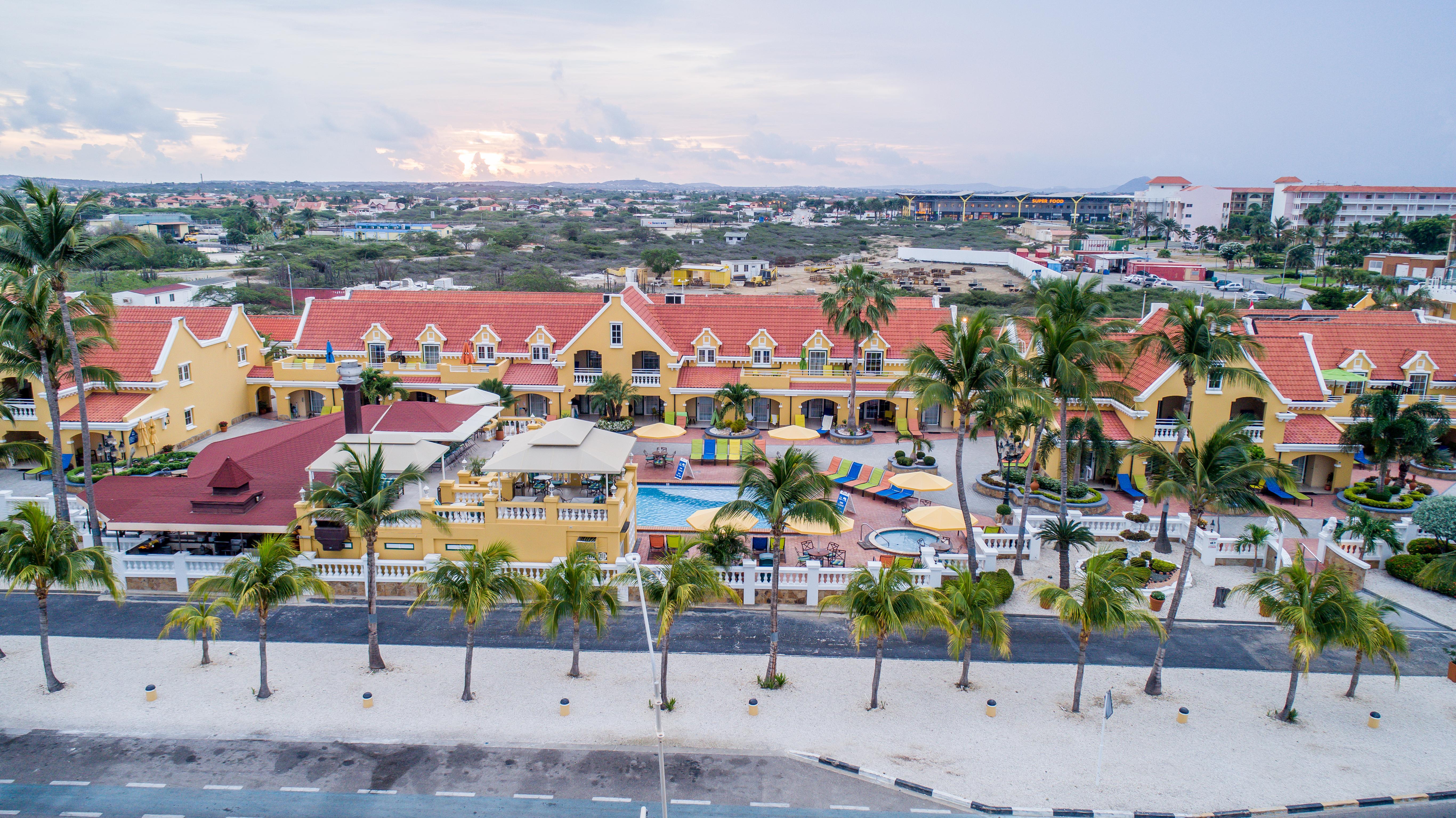 Amsterdam Manor Beach Resort Palm Beach Exterior photo